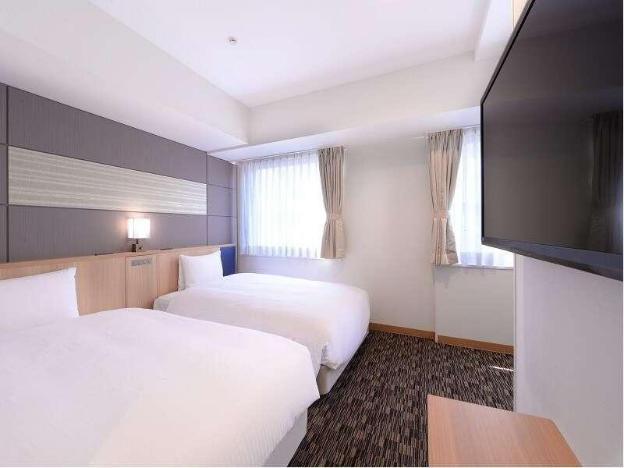 vessel inn ueno iriya station