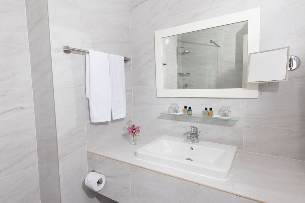 riviera spa resort adults only