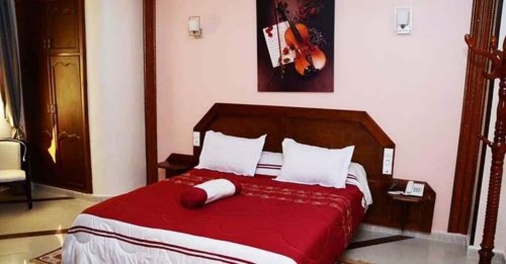 Hotel Les Ambassadeurs,Cathedrale De Sacre Coeur>>Oran,3 star