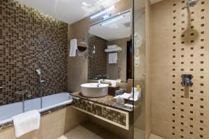 crowne plaza riyadh al waha by ihg