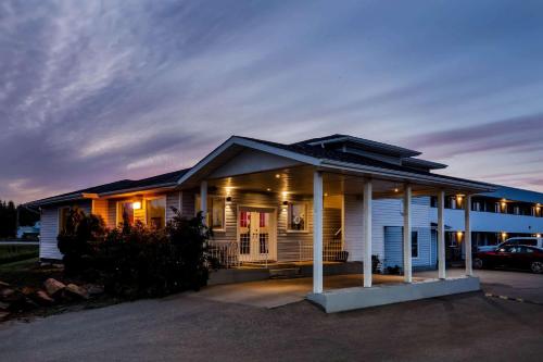 Super 8 By Wyndham Smoky Lake,Bonnyville>>Alberta,2 star