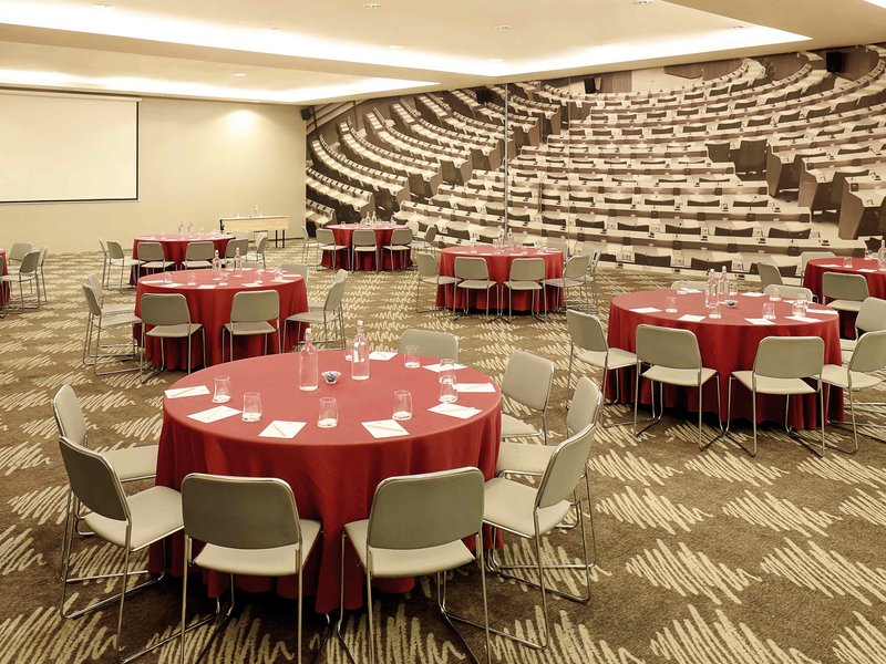 ibis jakarta harmoni