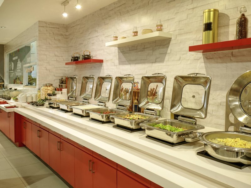 ibis jakarta harmoni