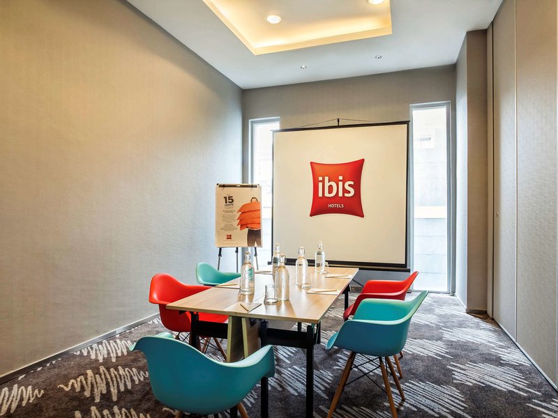 ibis jakarta harmoni