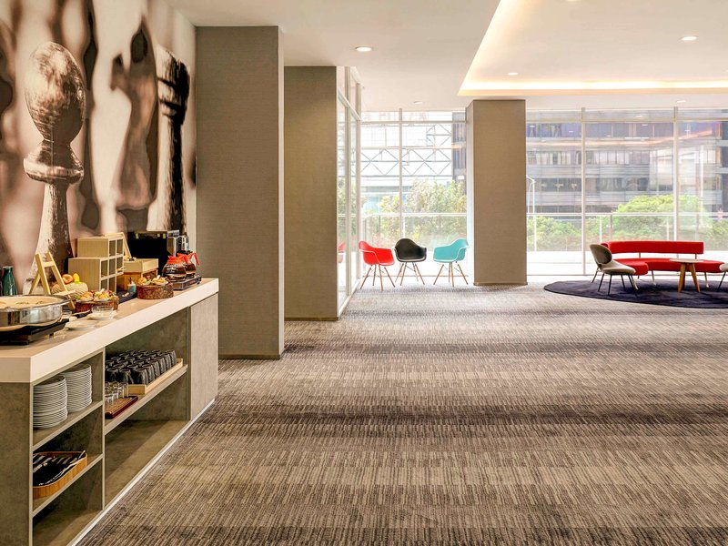 ibis jakarta harmoni