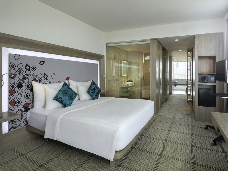 novotel makassar grand shayla
