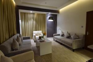 Novotel Suites Riyadh Center,In Riyadh (Al Olaya District),4 star