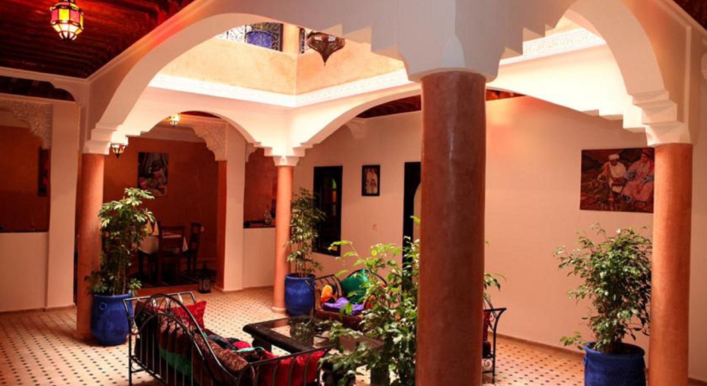 riad mounir