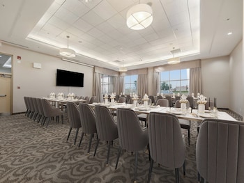 holiday inn lethbridge by ihg