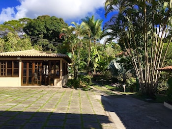 pousada tropical arraial