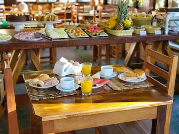 pousada tropical arraial