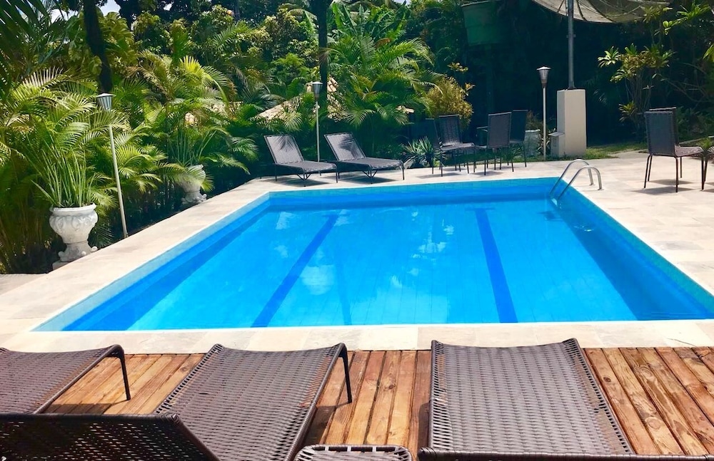 pousada tropical arraial