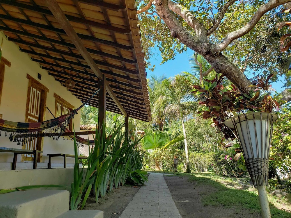 pousada tropical arraial