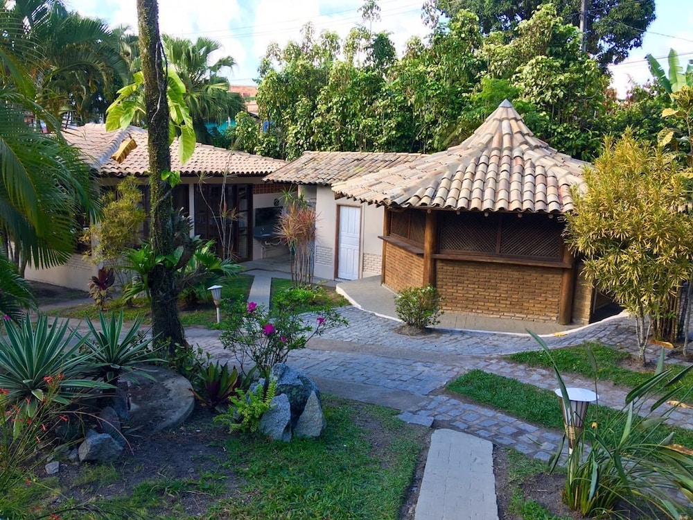 pousada tropical arraial