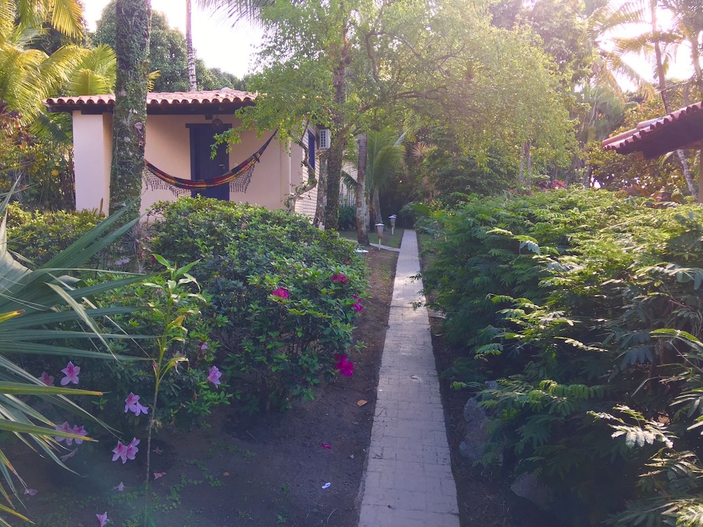 pousada tropical arraial