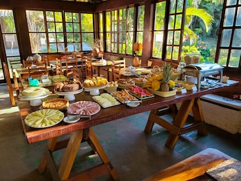 pousada tropical arraial