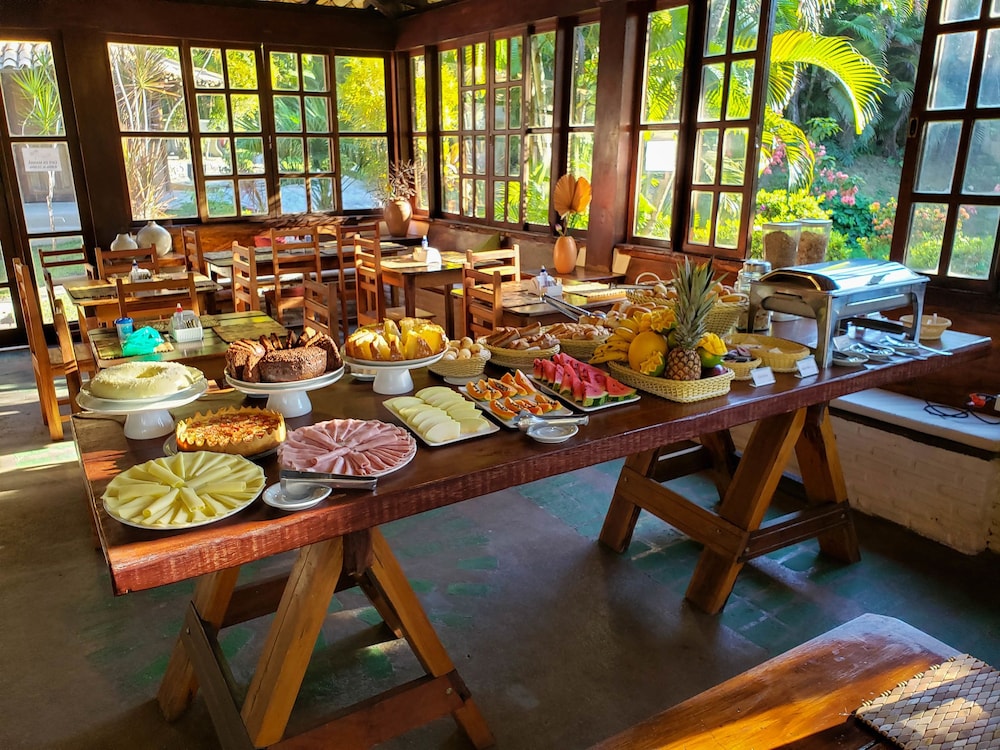 pousada tropical arraial