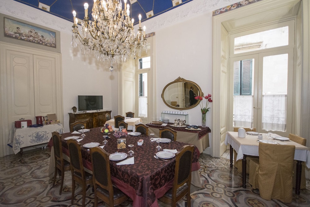 palazzo rollo