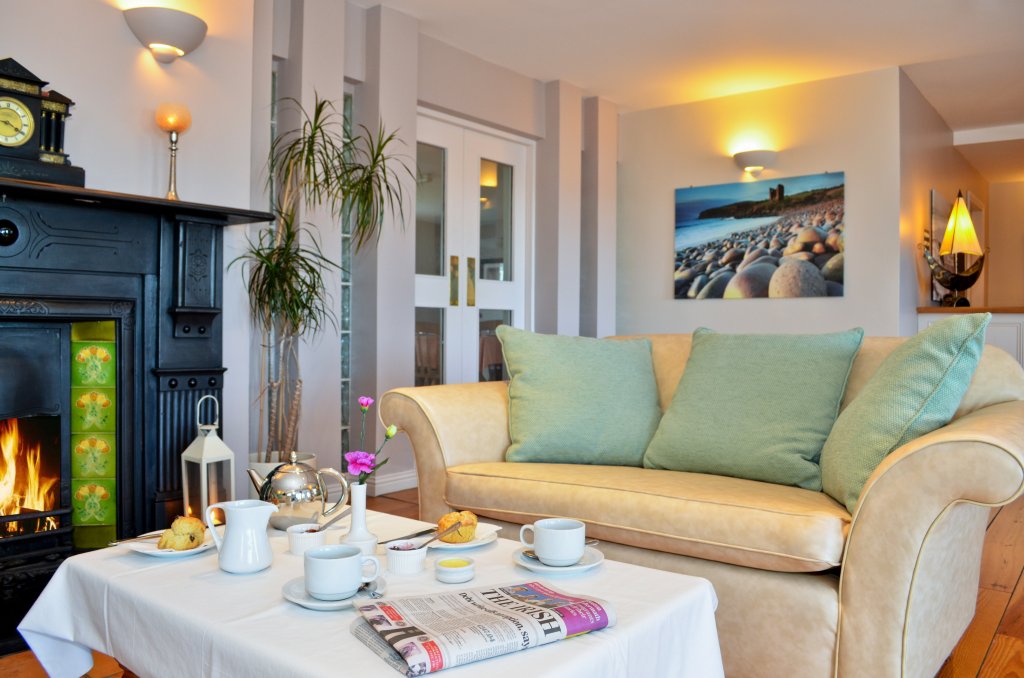 Dingle Harbour Lodge,Near Dingle Oceanworld Aquarium,3 star