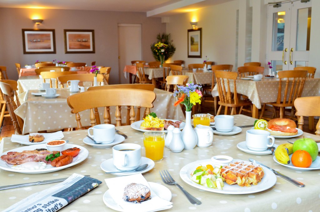 Dingle Harbour Lodge,Near Dingle Oceanworld Aquarium,3 star