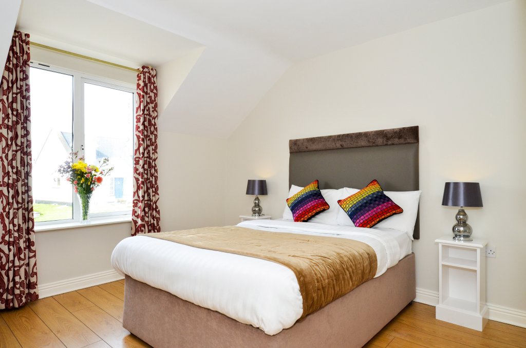 Dingle Harbour Lodge,Near Dingle Oceanworld Aquarium,3 star