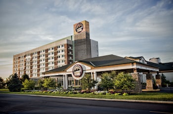 akwesasne mohawk casino resort and players inn