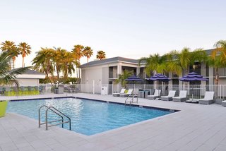 Clarion Inn & Suites Across From Universal Orlando Resort,Orlando>>Florida,3 star