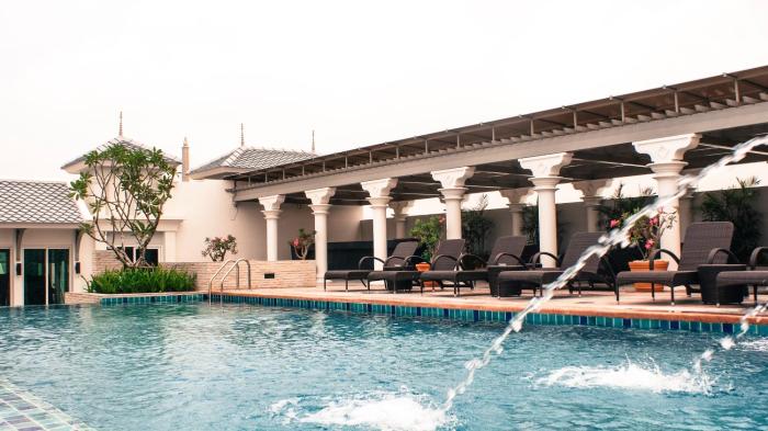 chillax resort