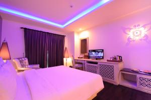 chillax resort