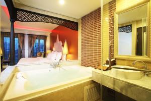 chillax resort