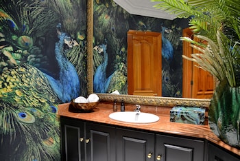 apogee boutique hotel and spa