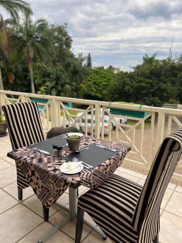 whalesong guest house