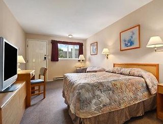 Travelodge By Wyndham Salmon Arm,Shuswap Lake>>Salmon Arm,2 star