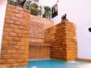 bens house