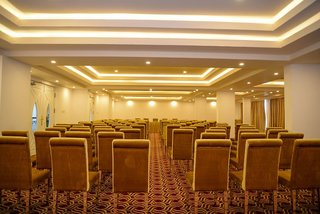 The Grand Kandyan,Kandy>>Central Province,5 star