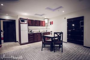 merfal hotel apartments al taawan