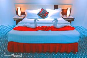 merfal hotel apartments al taawan