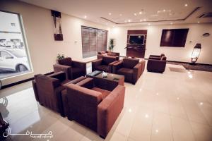 merfal hotel apartments al taawan