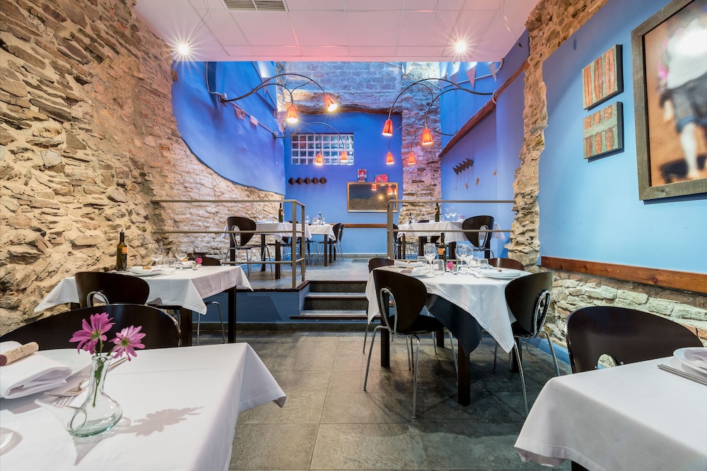 hotel and restaurant cal llop