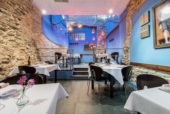 hotel and restaurant cal llop