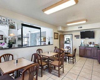 Quality Suites San Antonio,San Antonio>>Bexar County,3 star