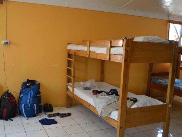ratu kini backpackers and dive resort