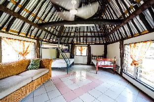 Ratu Kini Backpackers & Dive Resort,Near North Beach,2 star