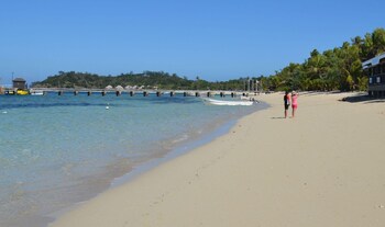 ratu kini backpackers and dive resort