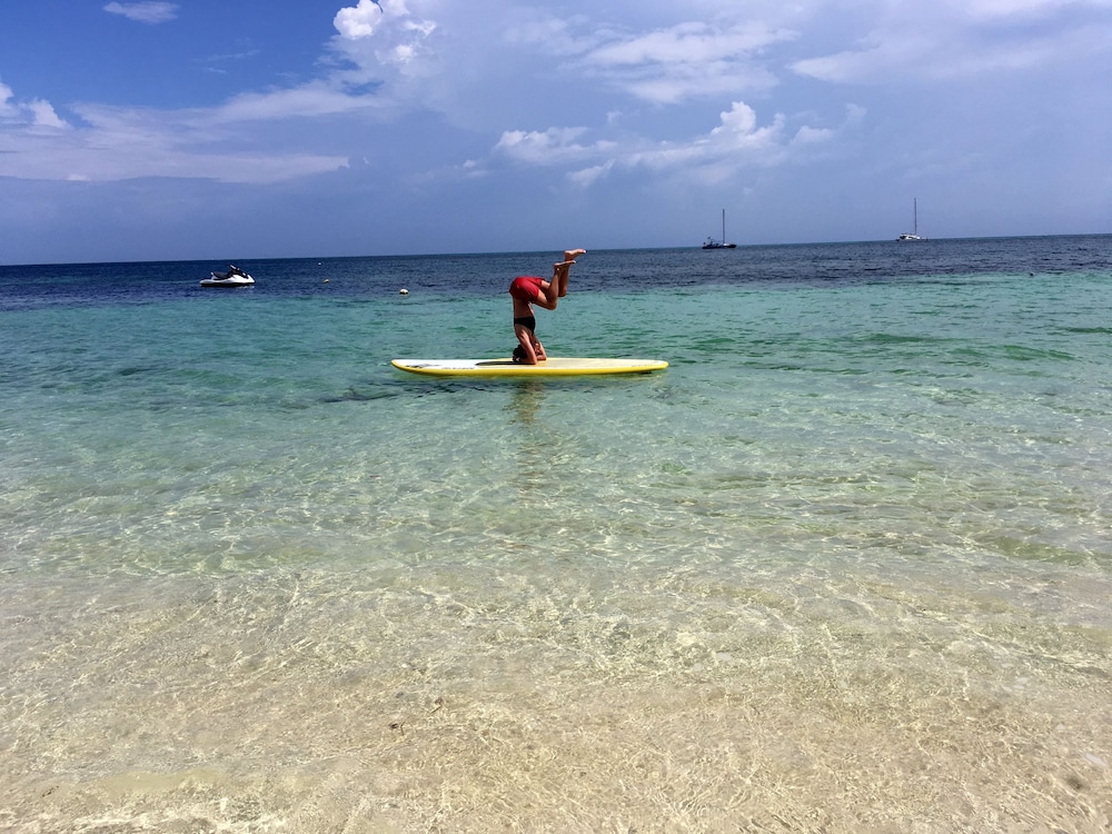 ratu kini backpackers and dive resort