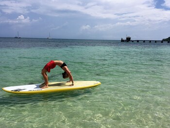 ratu kini backpackers and dive resort