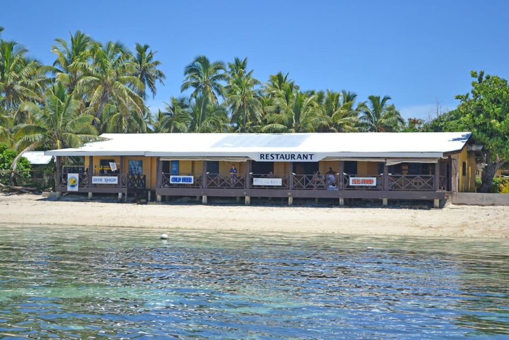 ratu kini backpackers and dive resort