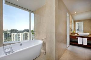 Voco Dubai, An Ihg Hotel,Plot 49 Sheikh Zayed Road,5 star