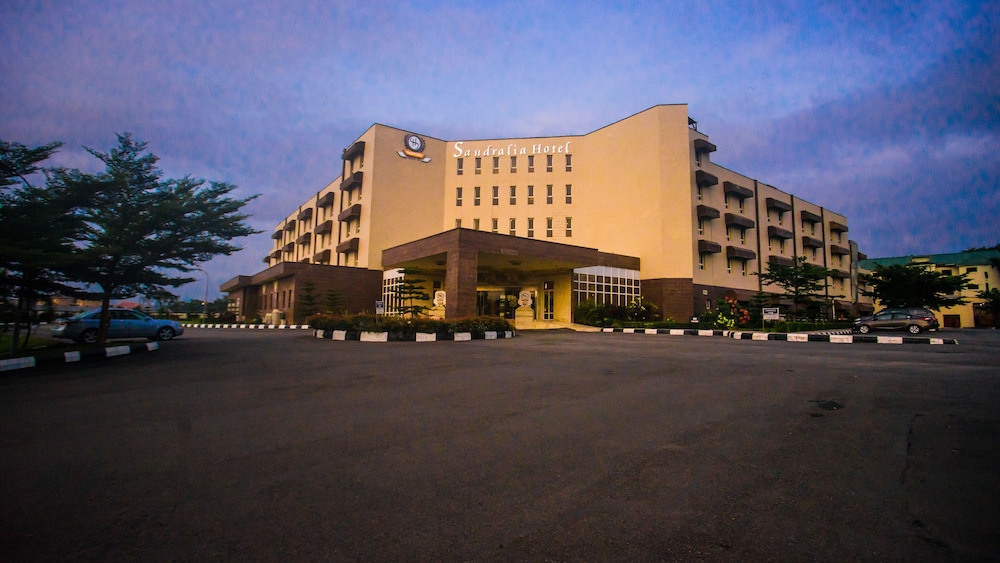 sandralia hotel