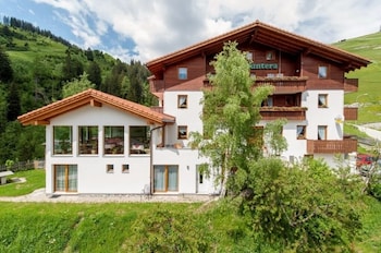 Hotel Cuntera,Disentis>>Curaglia,3 star